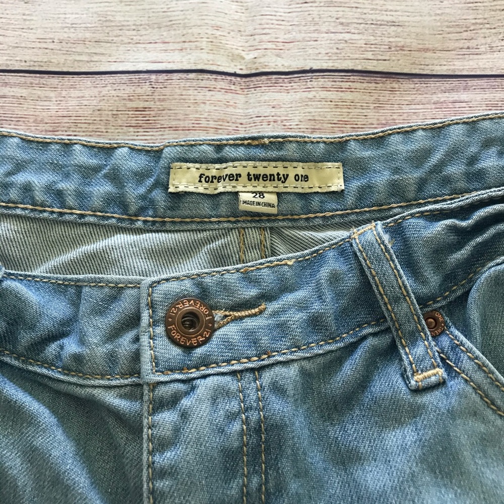 Forever Twenty One Jean Shorts- 28 waist - Picture 2 of 3